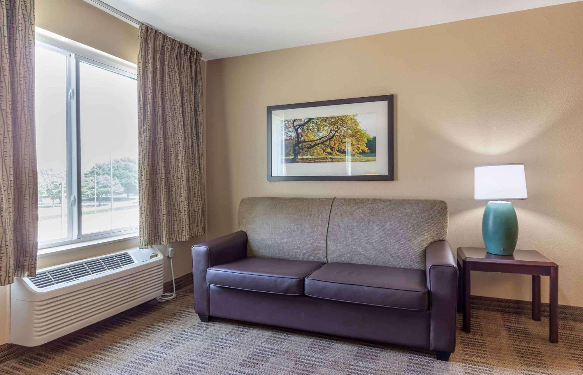 Extended Stay America Suites - Princeton - South Brunswick South Brunswick Terrace Eksteriør billede